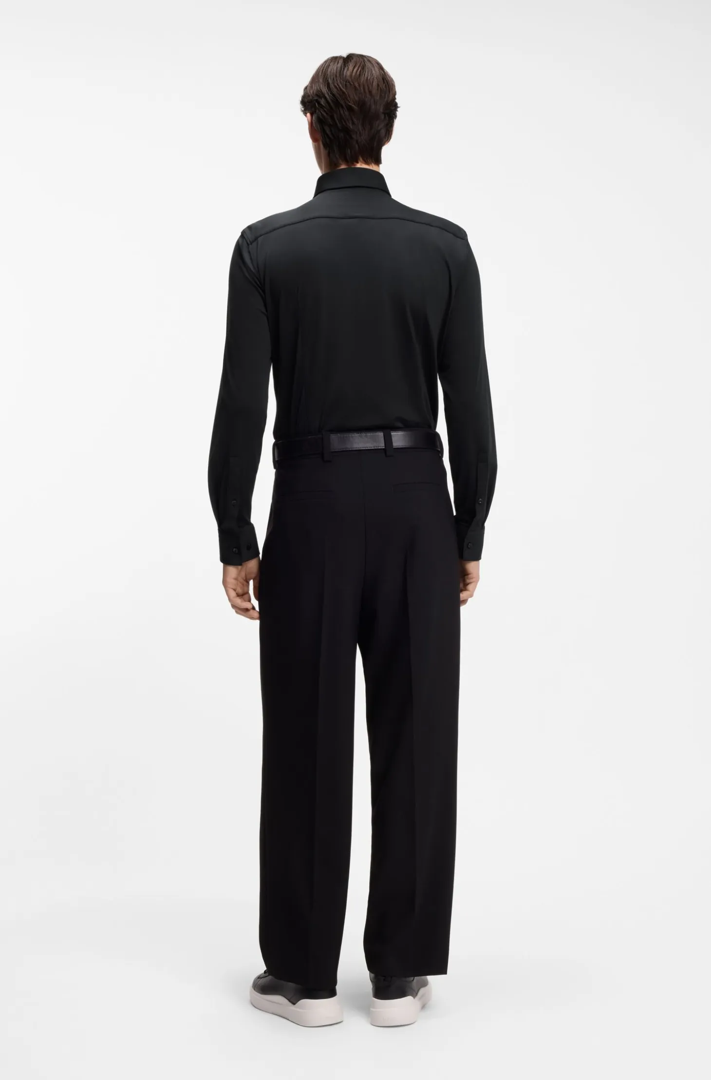 Slim-fit shirt in performance-stretch jersey