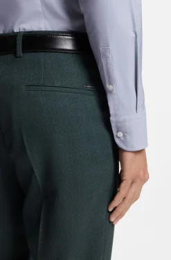 Slim-fit shirt in performance-stretch twill