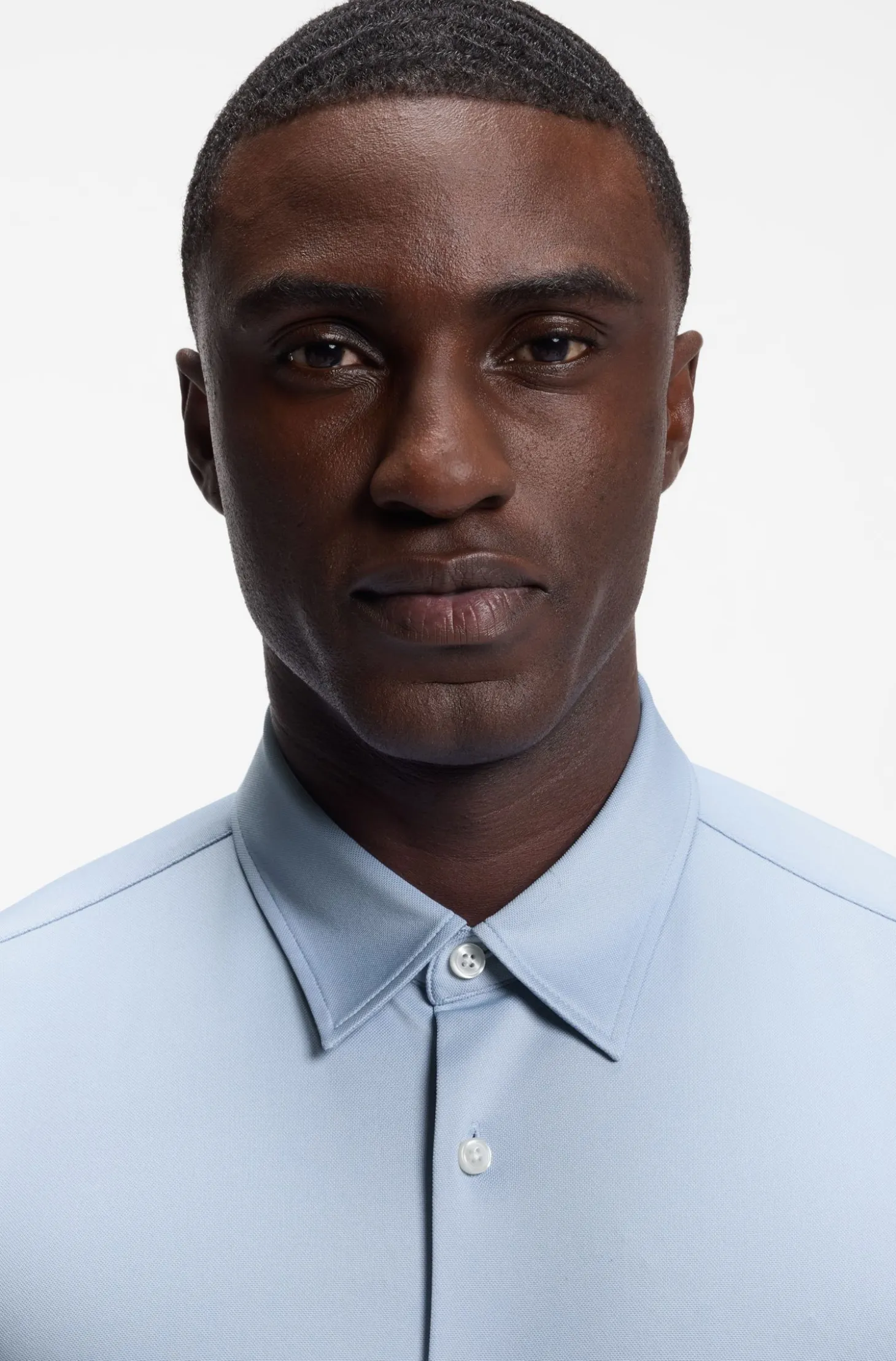 Slim-fit shirt in structured performance-stretch fabric
