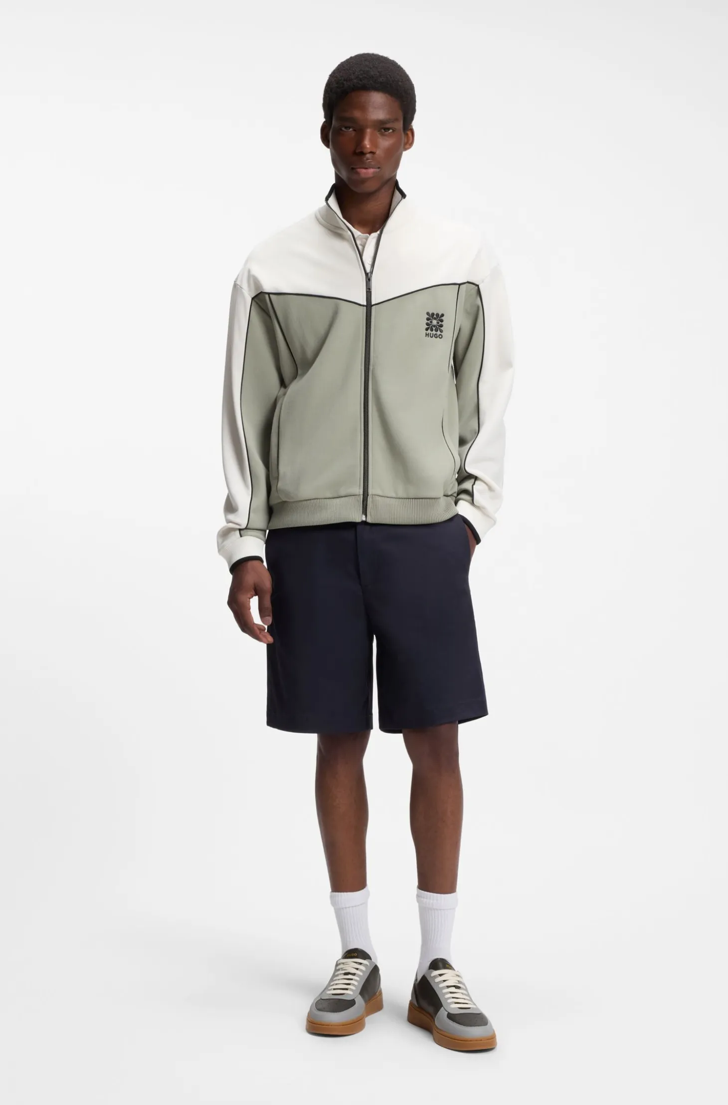 Slim-fit shorts in mercerised stretch cotton