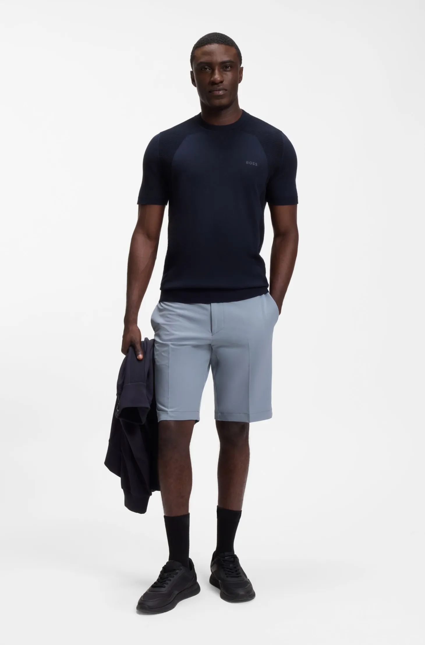 Slim-fit shorts in water-repellent stretch fabric