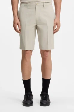 Slim-fit shorts in water-repellent stretch fabric