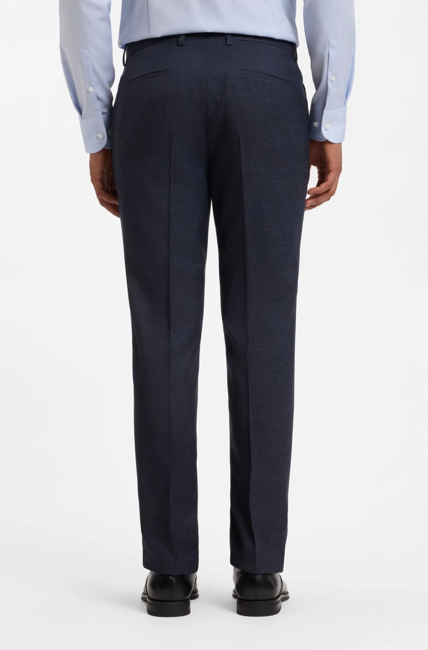 Slim-fit suit in micro-patterned virgin wool