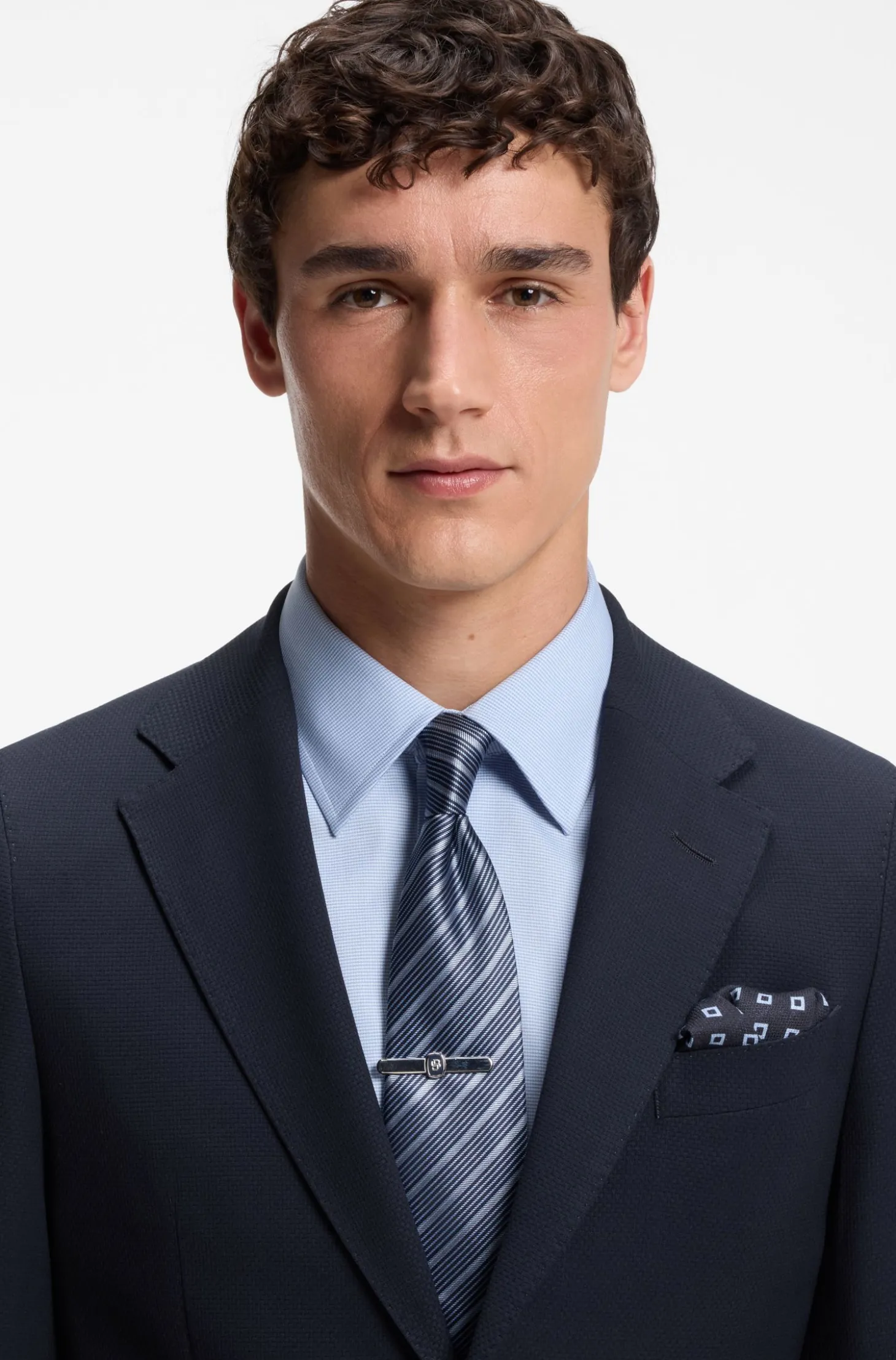 Slim-fit suit jacket in virgin wool and silk