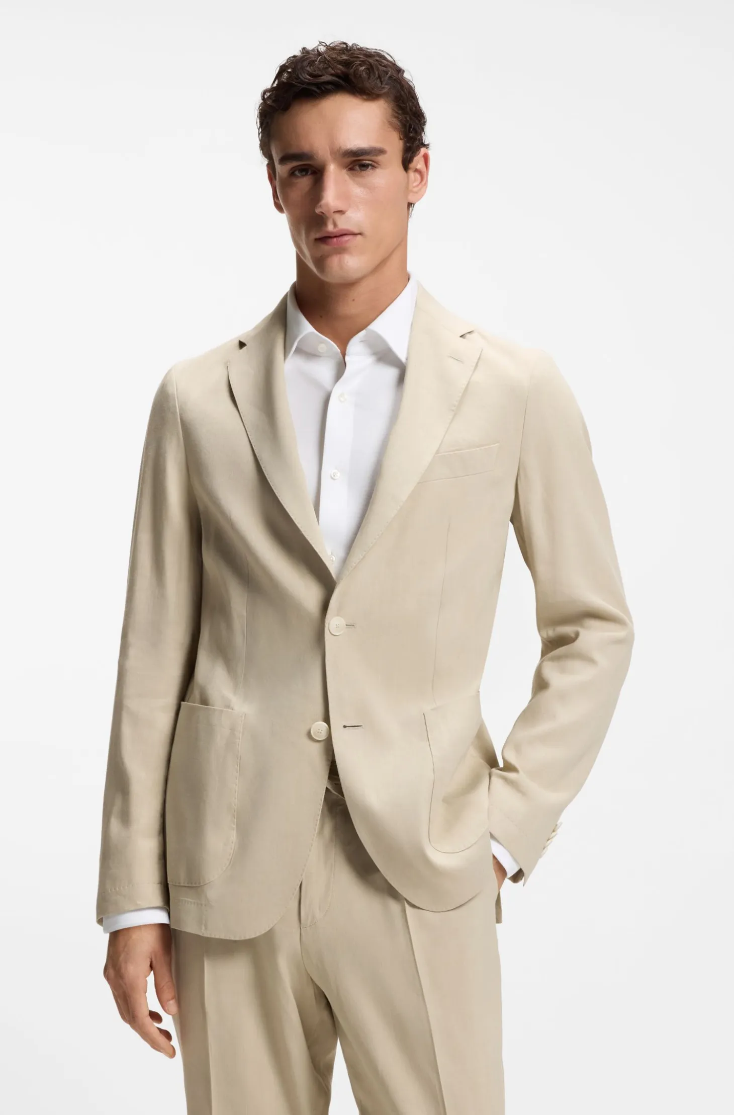Slim-fit suit jacket in washable Tech Linen