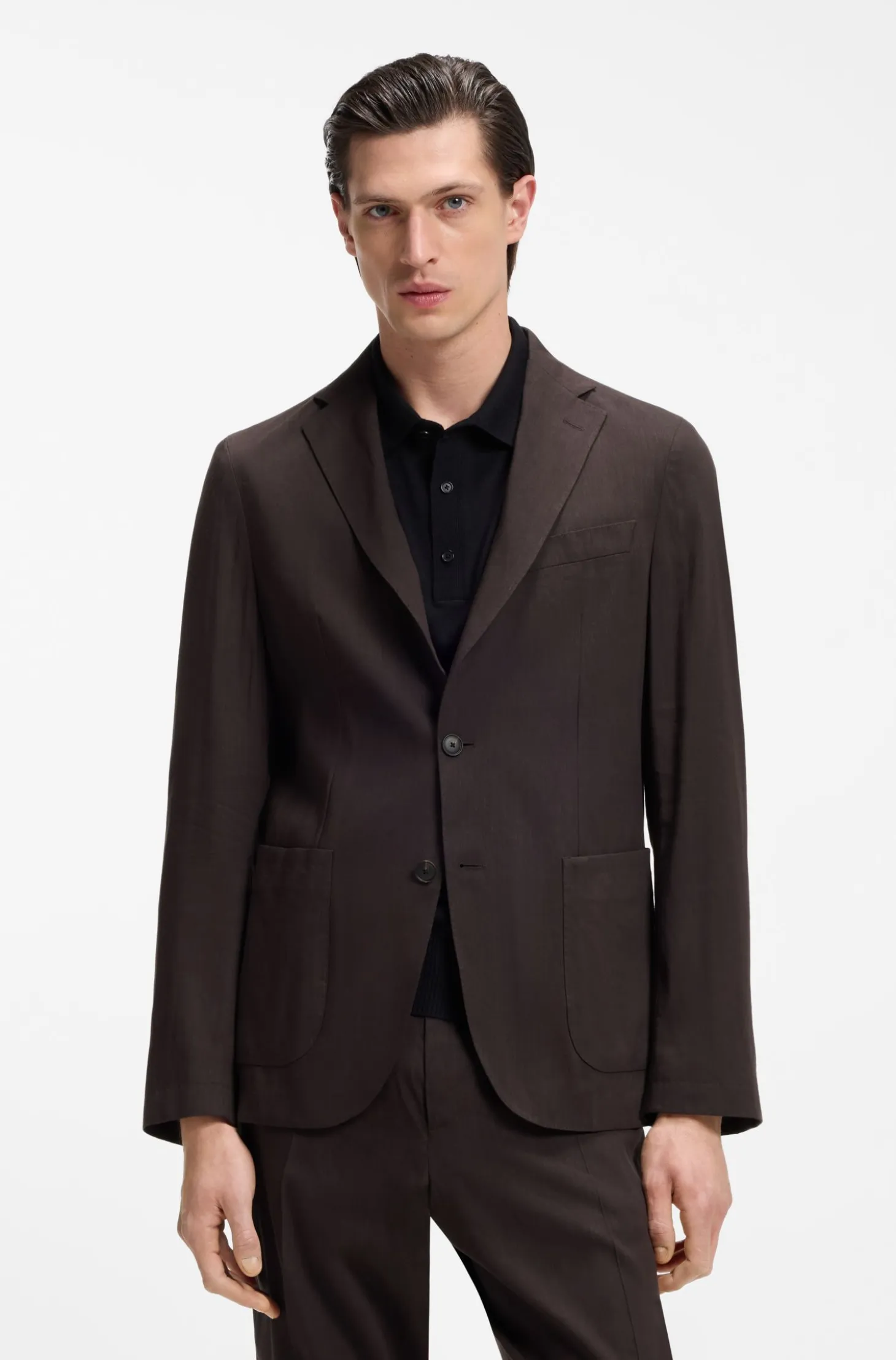 Slim-fit suit jacket in washable Tech Linen