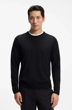 Slim-fit sweater in merino wool