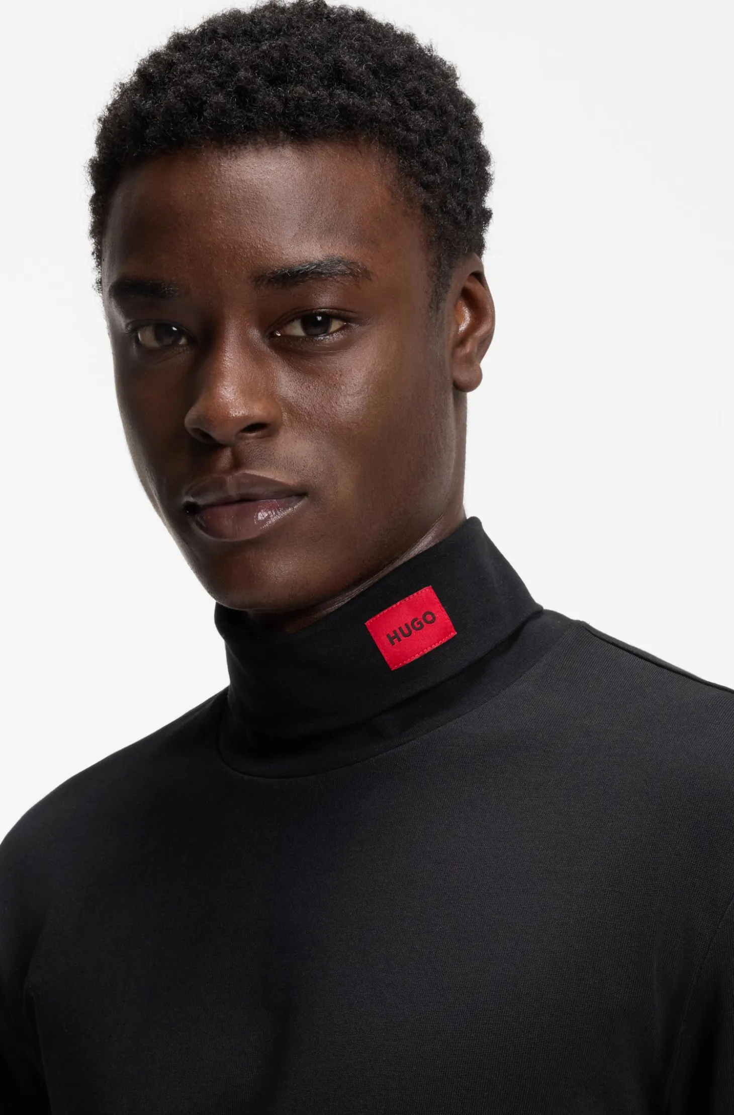 Slim-fit T-shirt in cotton with logo mock neckline
