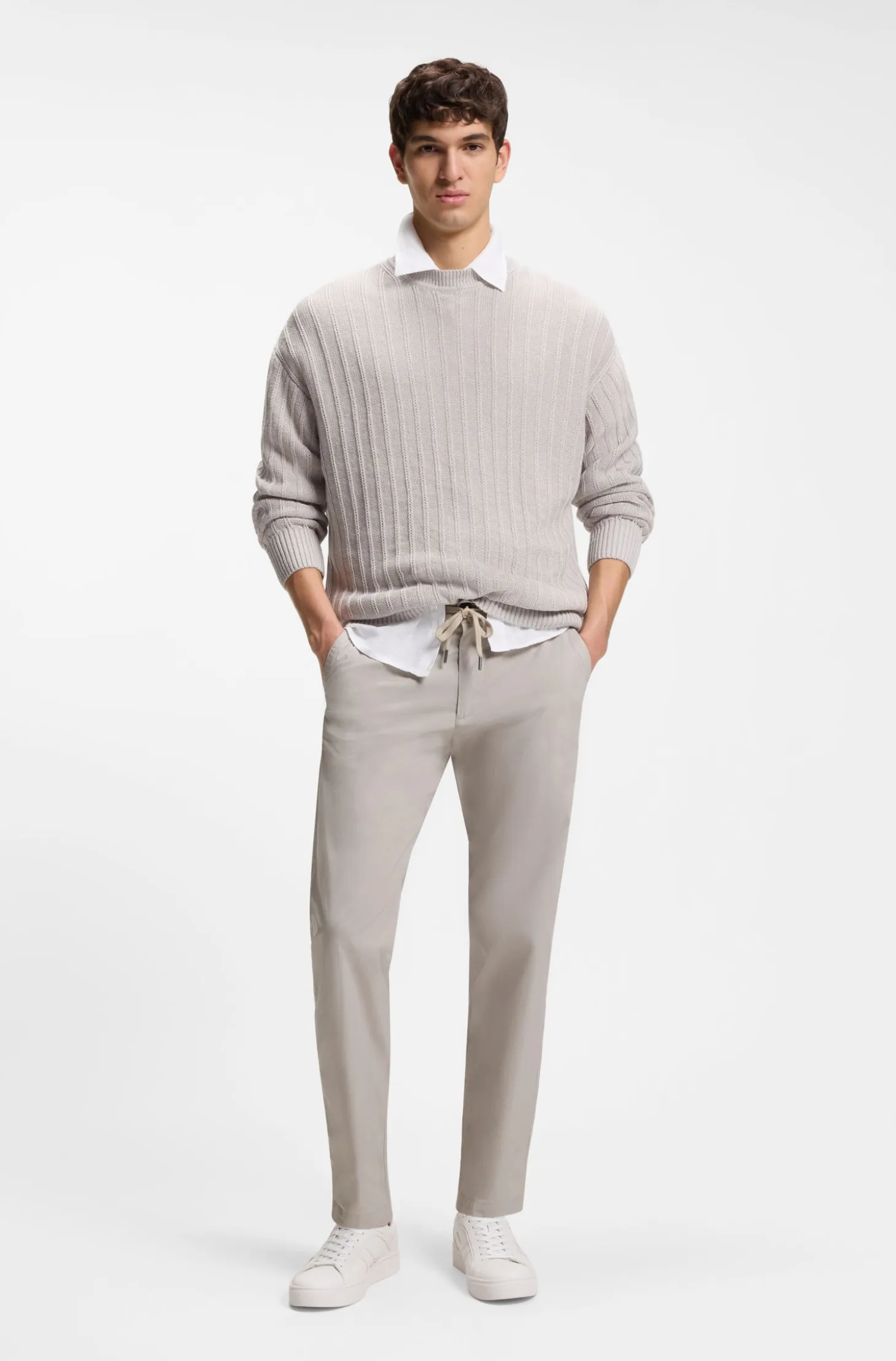 Straight-fit chinos in cotton-blend poplin