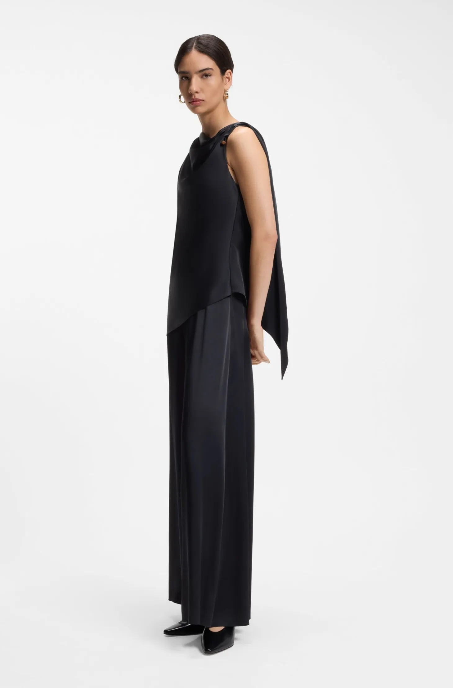 Straight-leg jumpsuit with pin and gathered detail