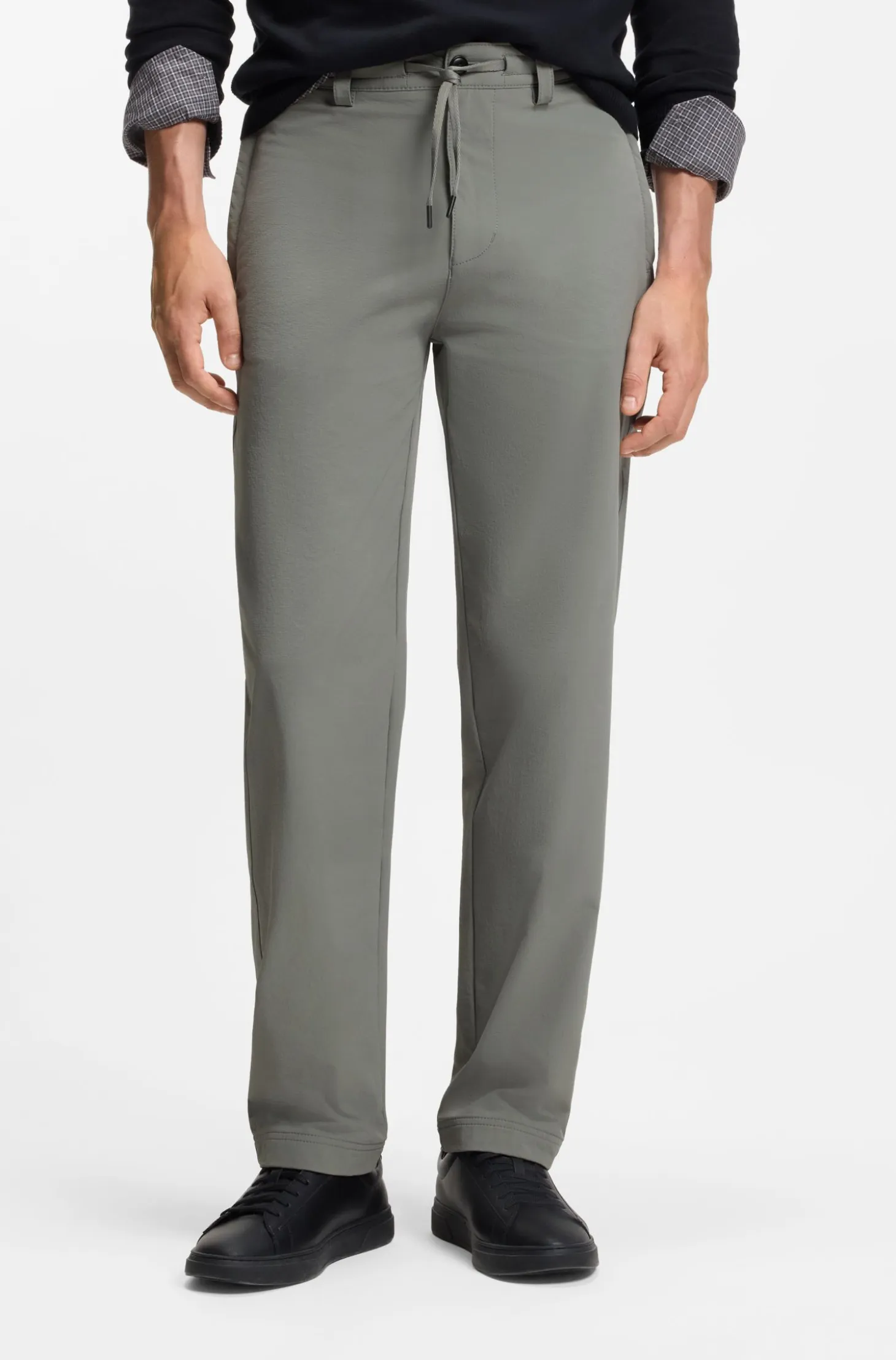 Straight-tapered-fit chinos in stretch fabric