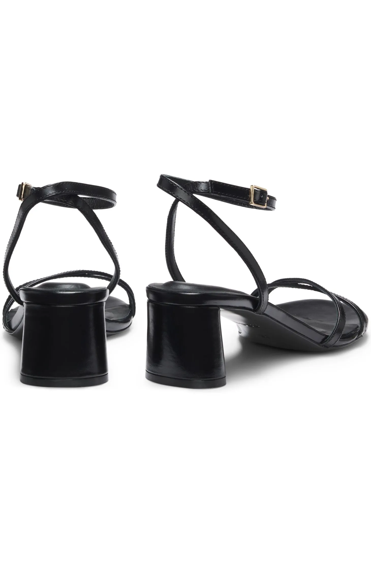 Strappy sandals in leather with block heel