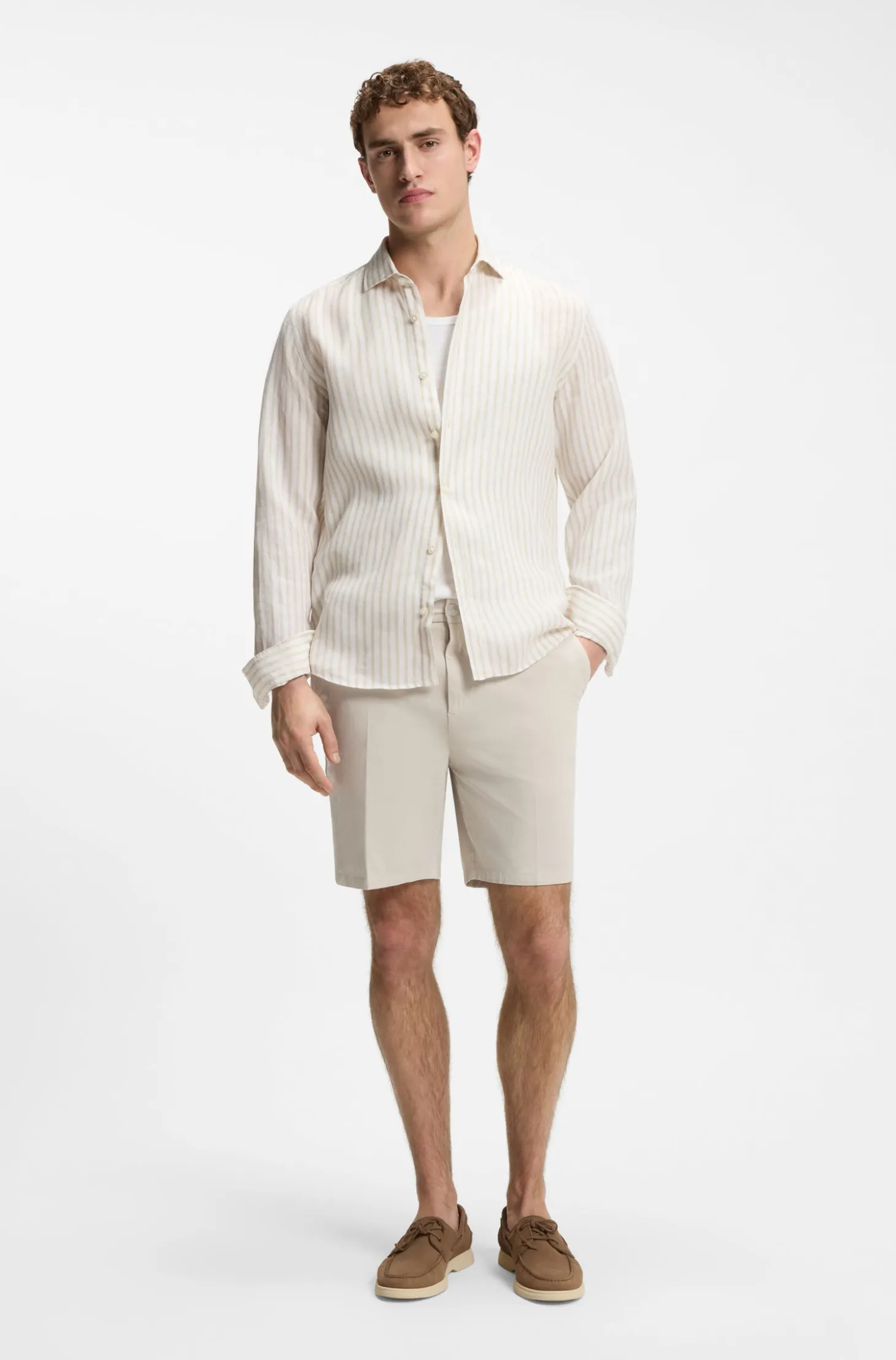 Stretch-cotton shorts in a modern fit