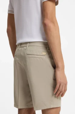 Stretch-cotton shorts in a modern fit
