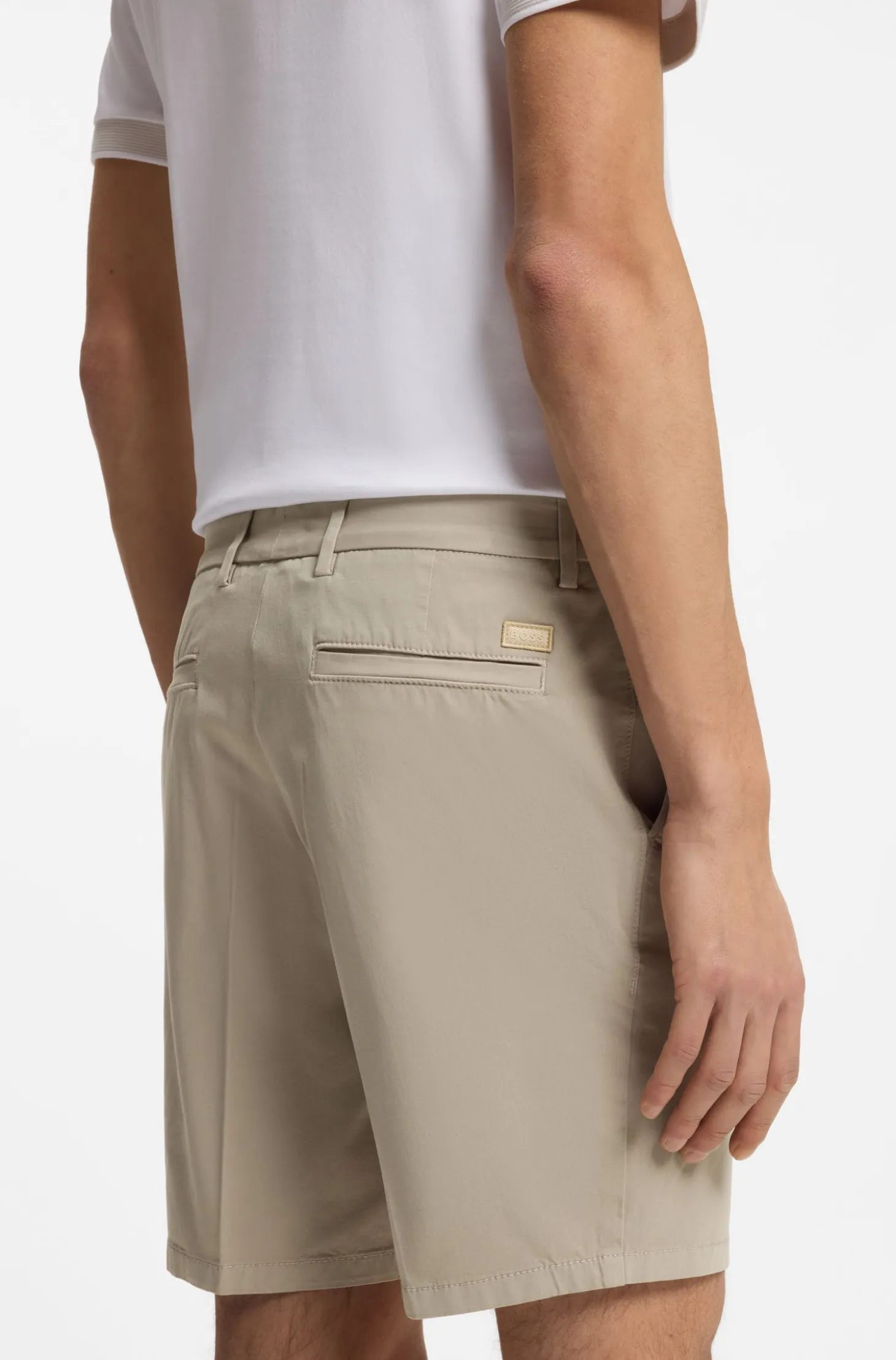 Stretch-cotton shorts in a modern fit
