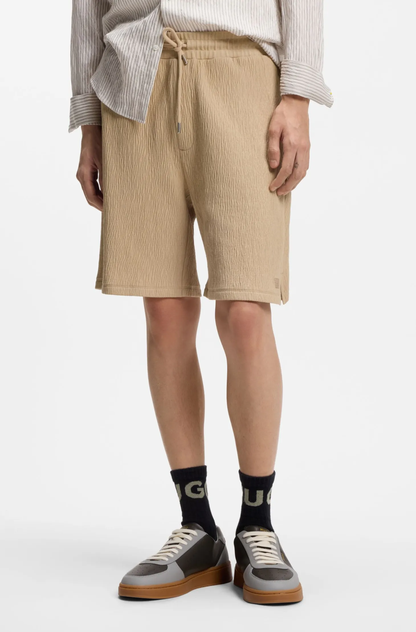 Stretch-cotton shorts with creased effect