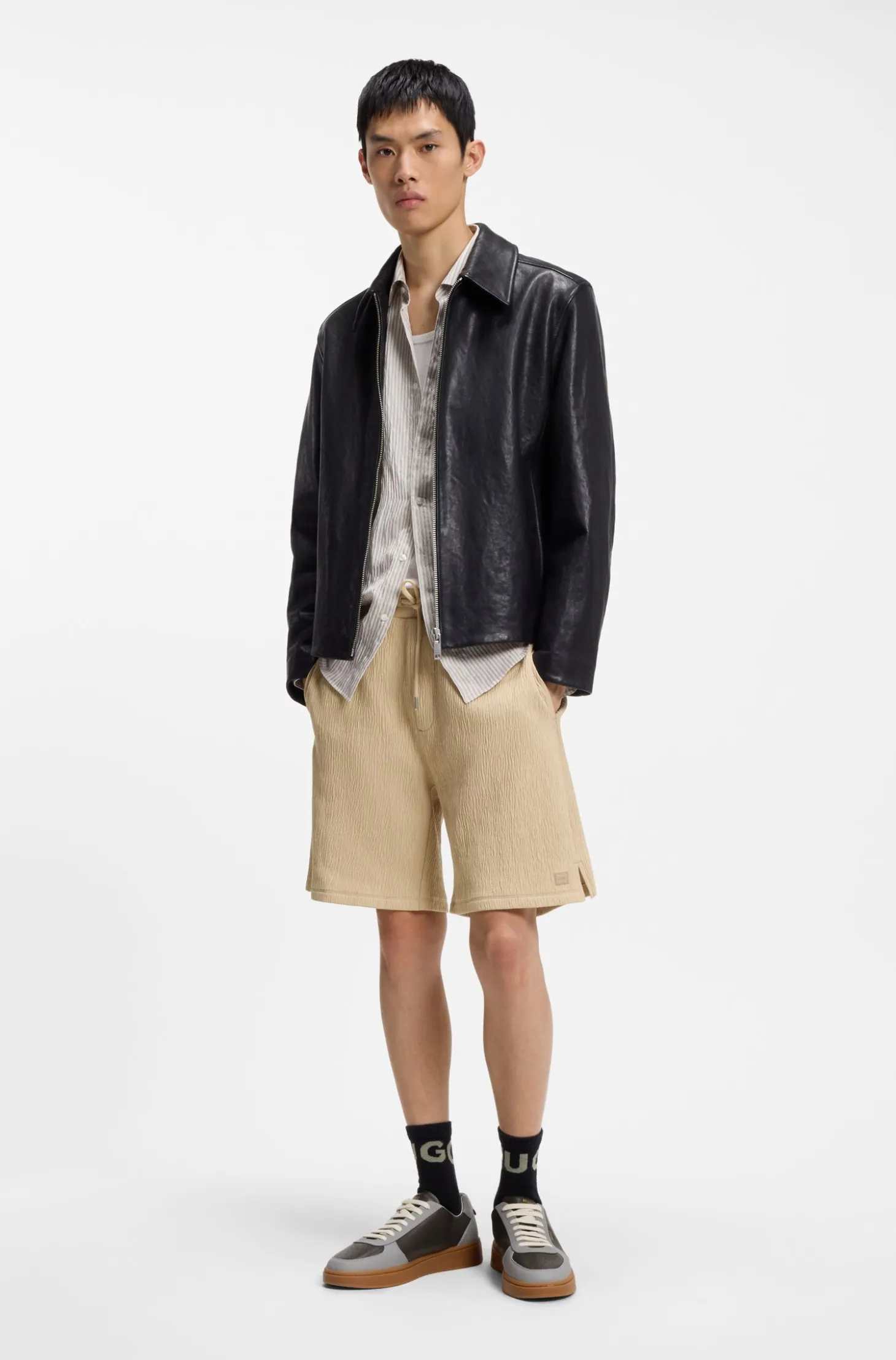 Stretch-cotton shorts with creased effect