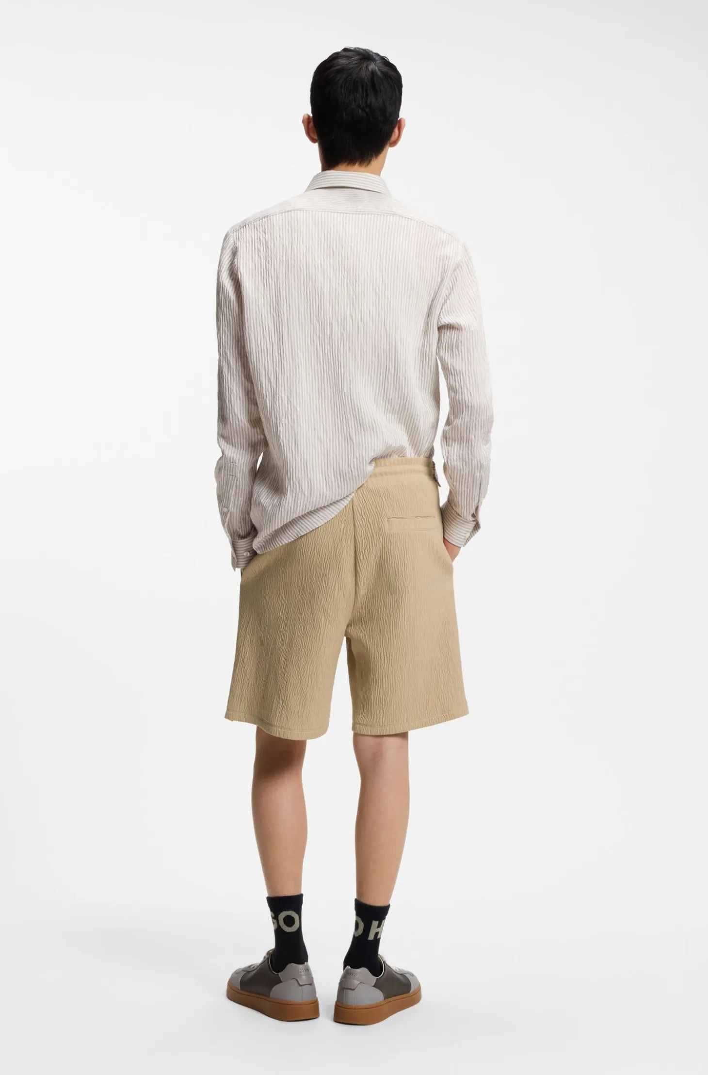 Stretch-cotton shorts with creased effect