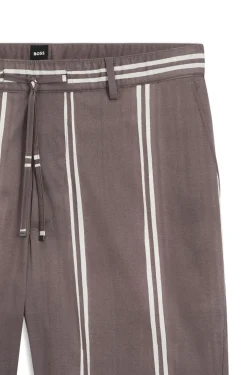 Stretch-cotton shorts with printed pattern