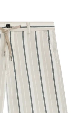 Striped shorts in a linen-cotton blend