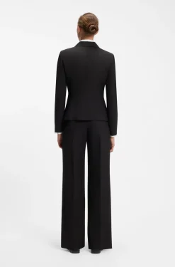 Tailored single-button blazer in stretch wool