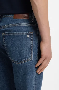 Tapered-fit jeans in comfort-stretch denim