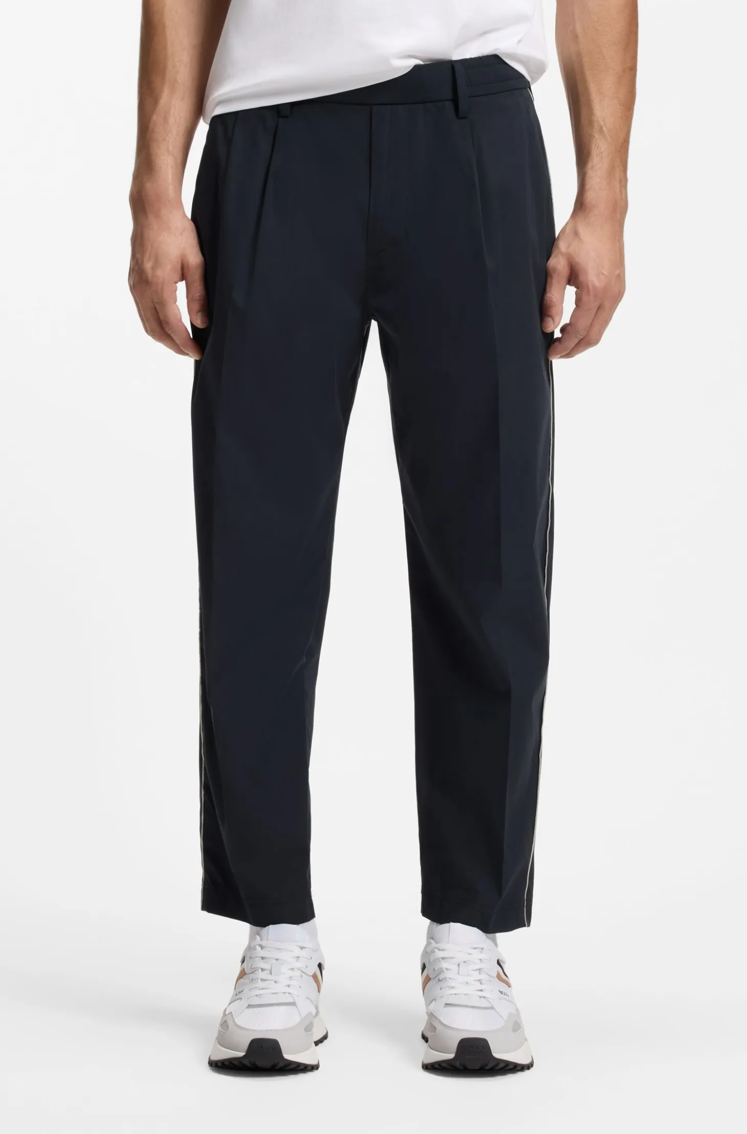 Tapered-fit trousers with water-repellent finish