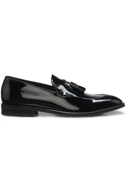 Tassel loafers in patent faux leather