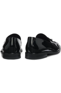 Tassel loafers in patent faux leather