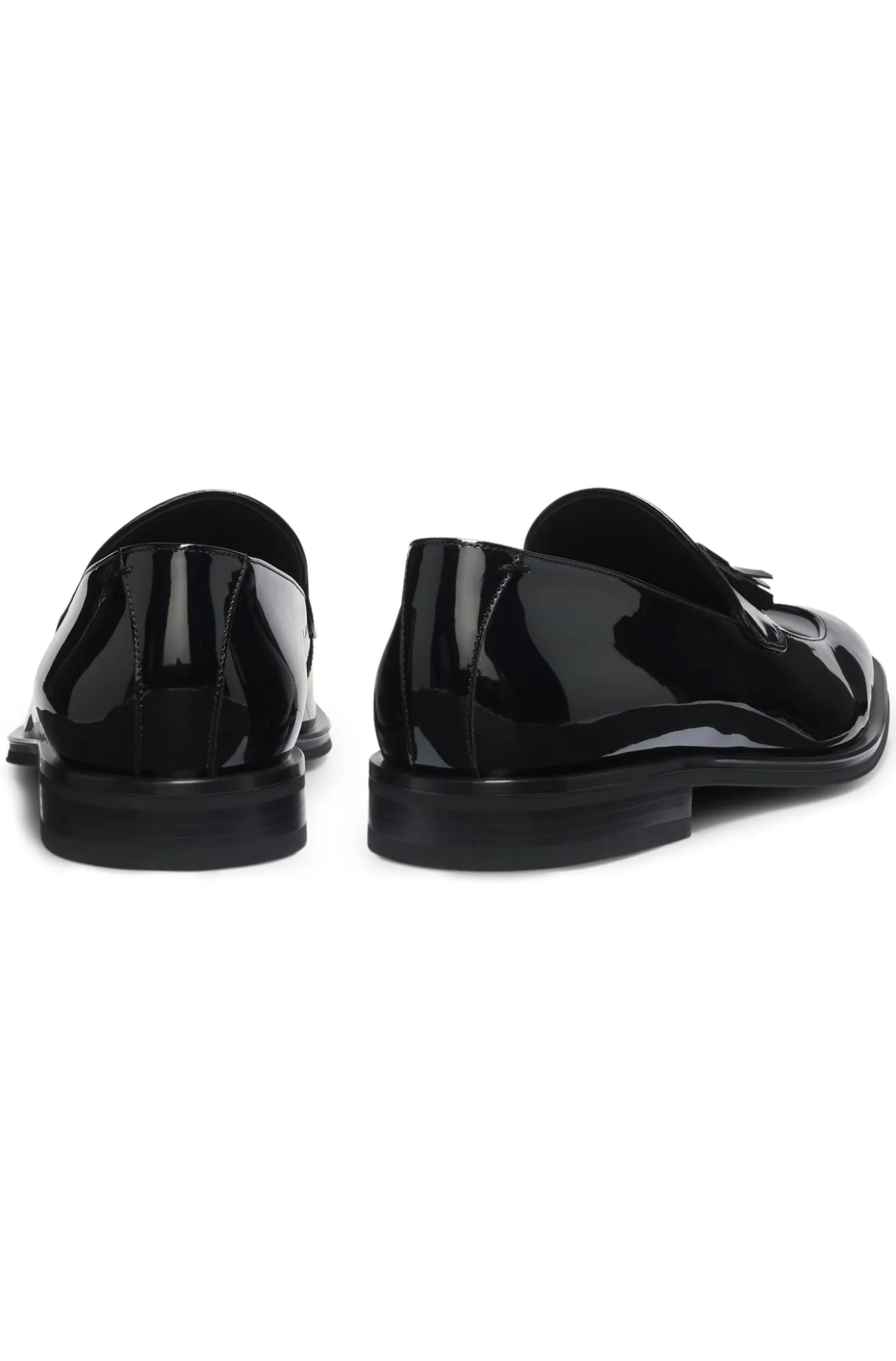 Tassel loafers in patent faux leather