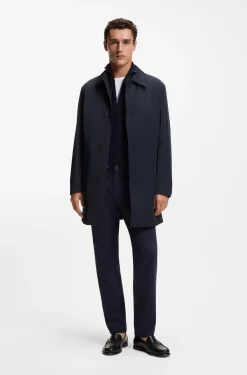 Three-in-one water-repellent coat with wrinkle resistance