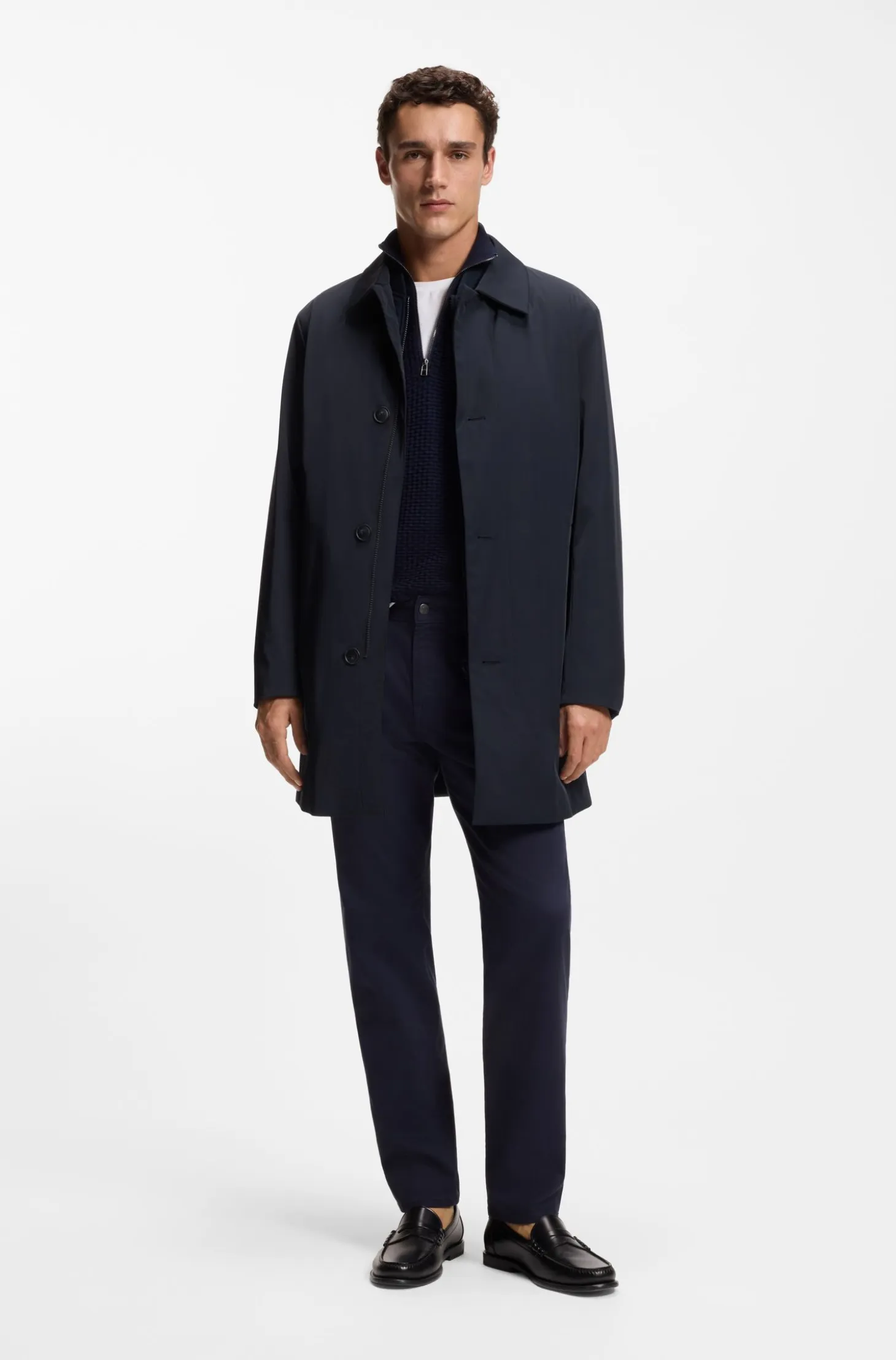 Three-in-one water-repellent coat with wrinkle resistance
