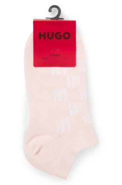Three-pack of ankle-length socks with logo details