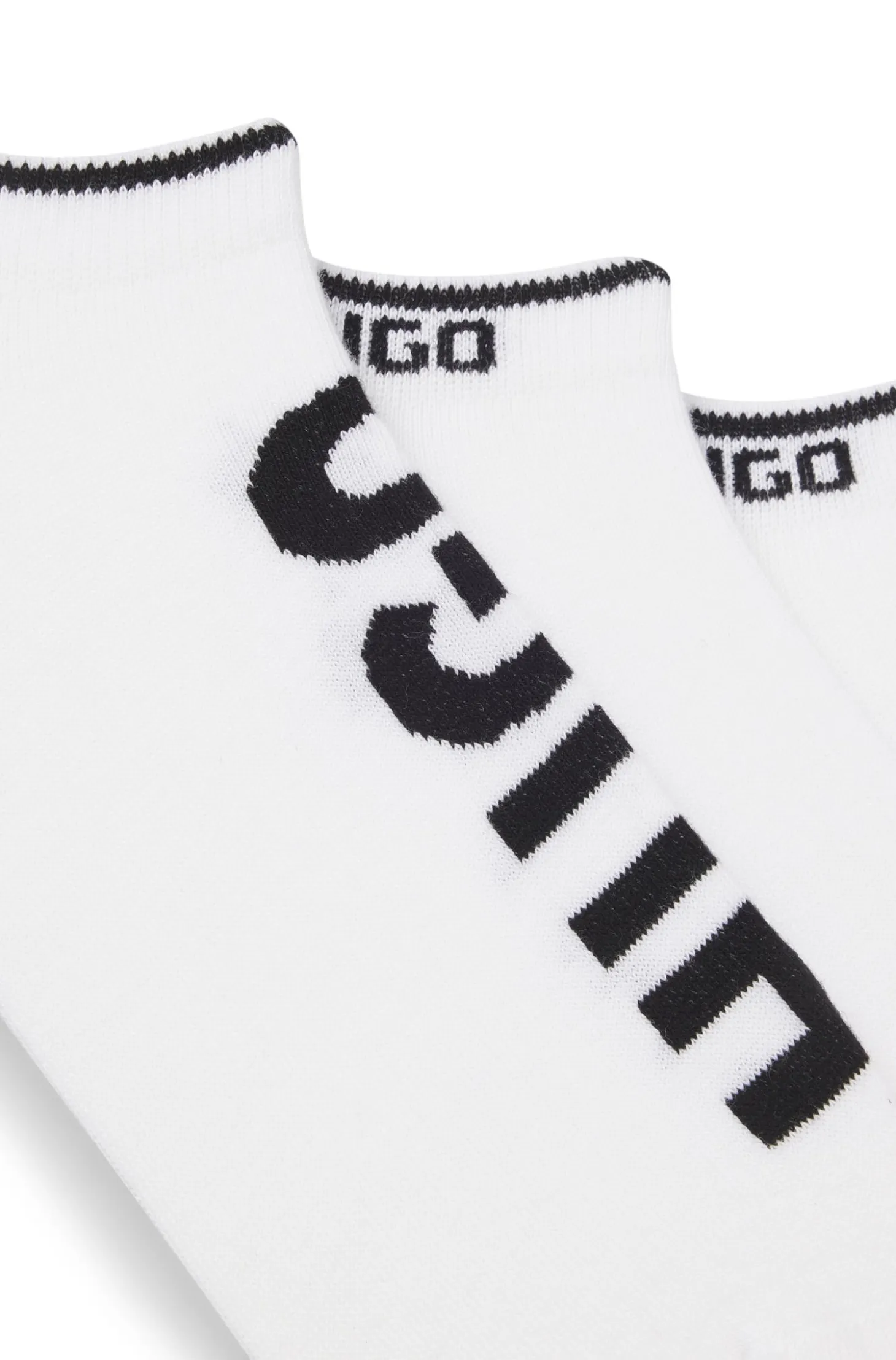 Three-pack of ankle socks with logos