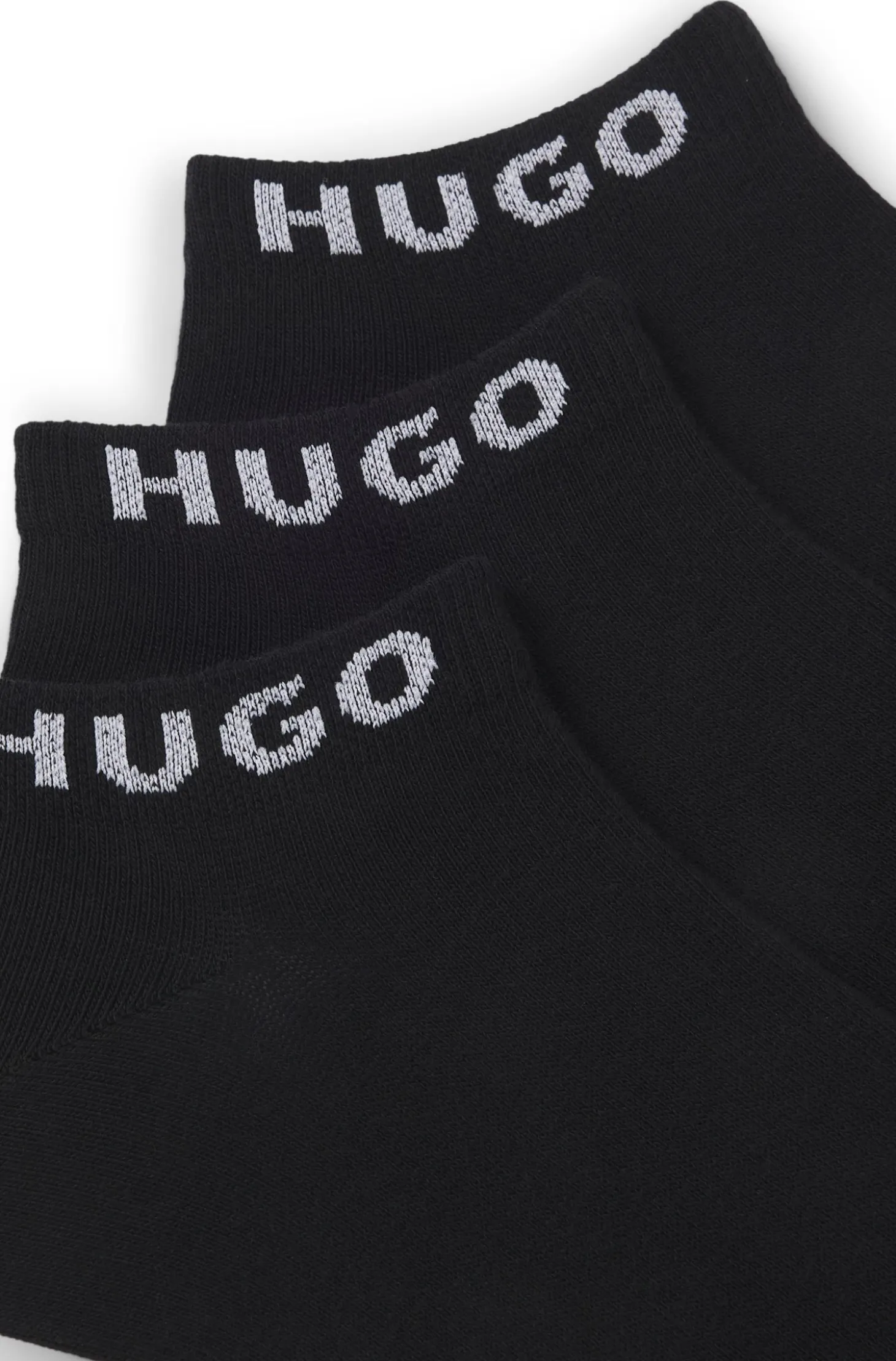 Three-pack of ankle socks with logo cuffs