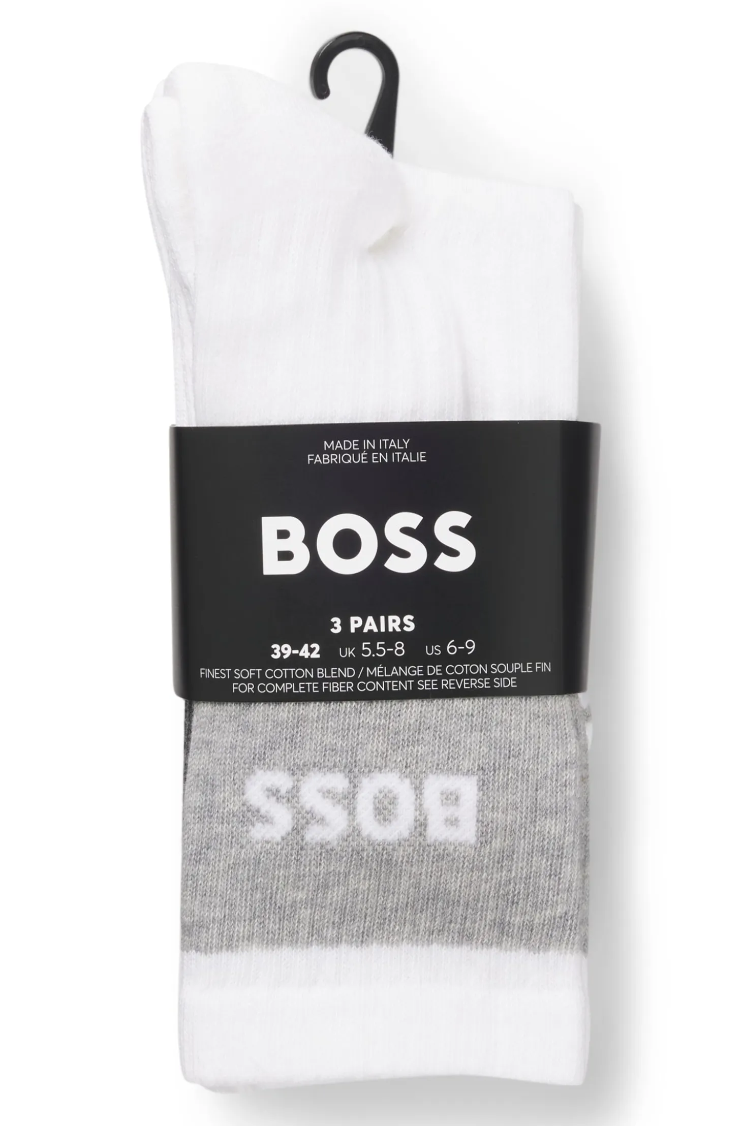 Three-pack of cotton-blend socks in a short length