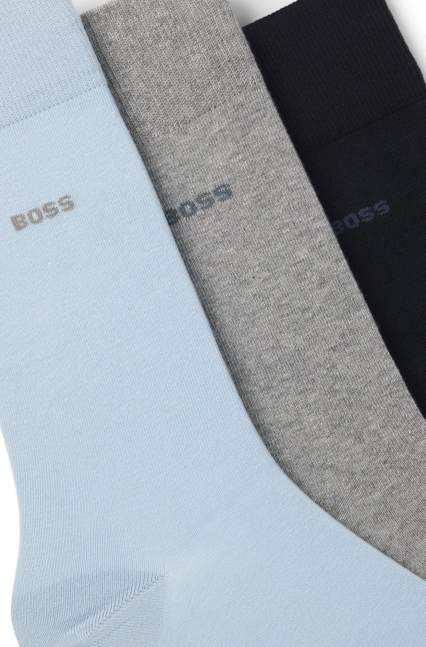Three-pack of regular-length socks in stretch fabric