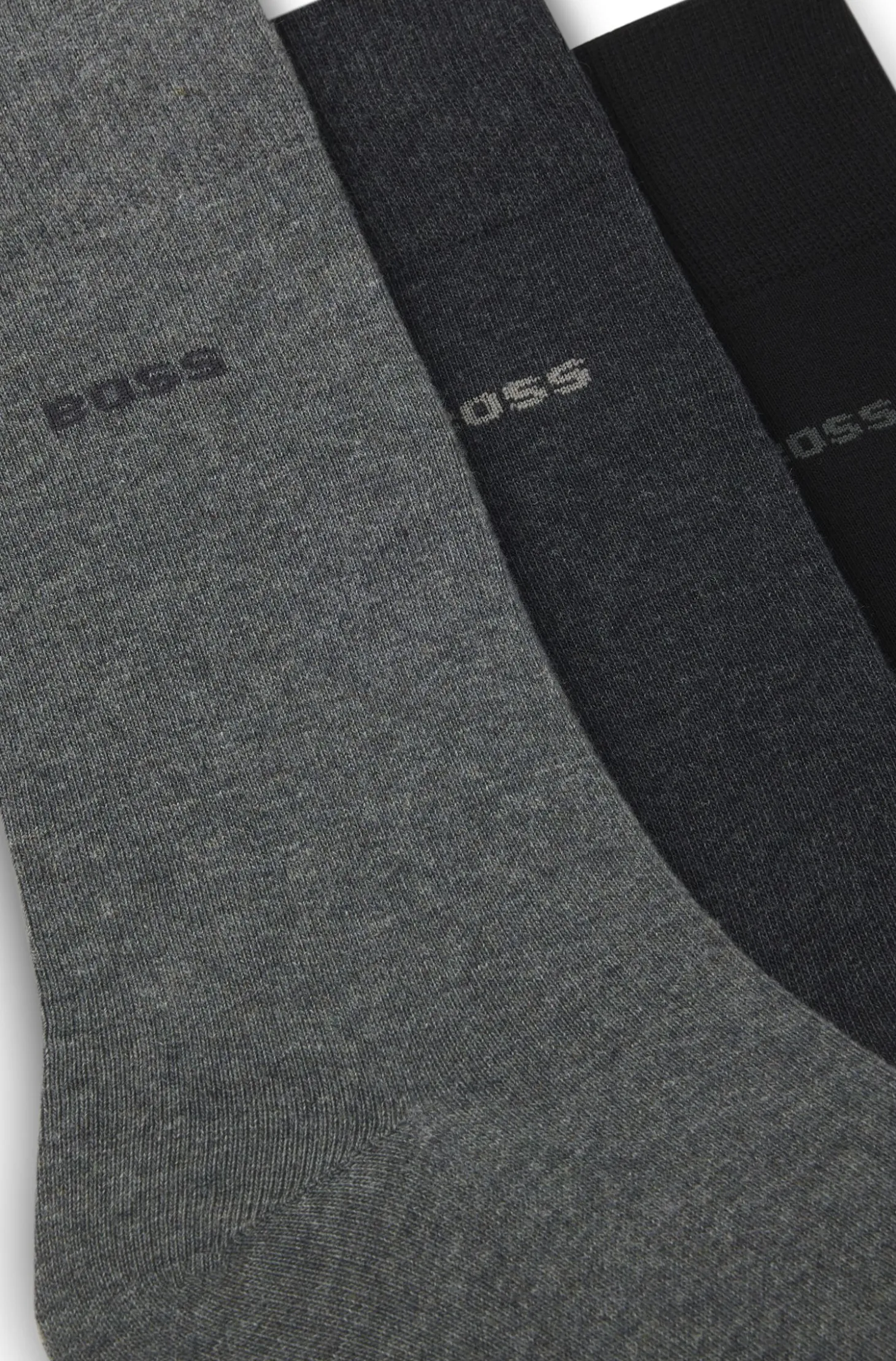 Three-pack of regular-length socks in stretch fabric