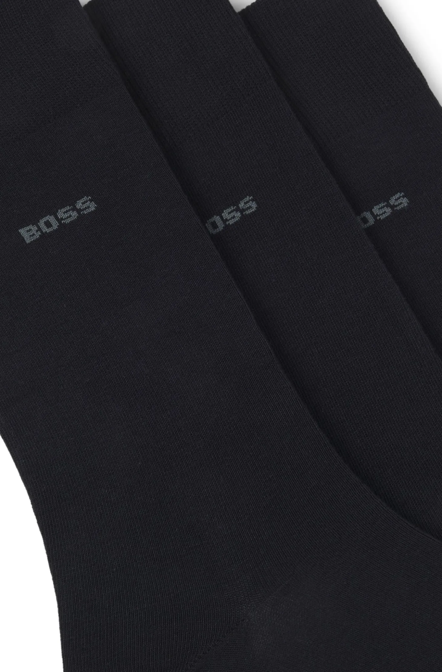 Three-pack of regular-length socks in stretch fabric