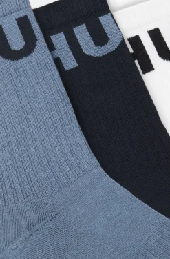 Three-pack of ribbed short socks with logos