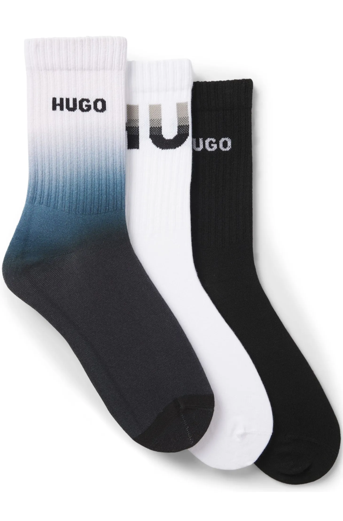 Three-pack of short socks with logos