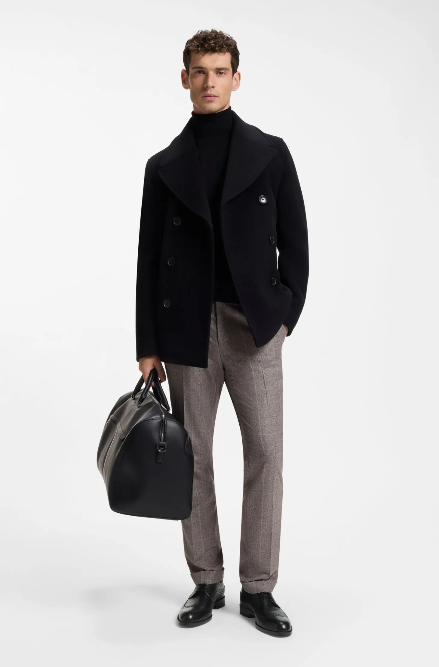 Timeless leather Derby shoes with brogue stitching