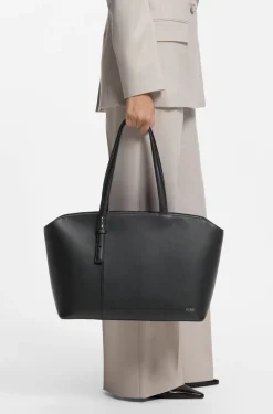 Tote bag with logo lettering