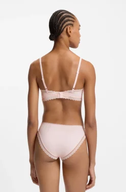 Triangle bra with lace trims