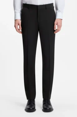 Two-piece slim-fit suit in a wool blend