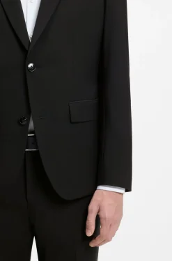 Two-piece slim-fit suit in a wool blend