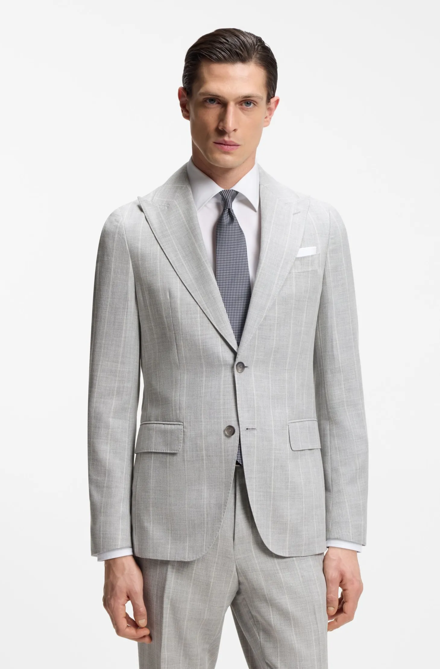 Two-piece slim-fit suit in cotton and virgin wool
