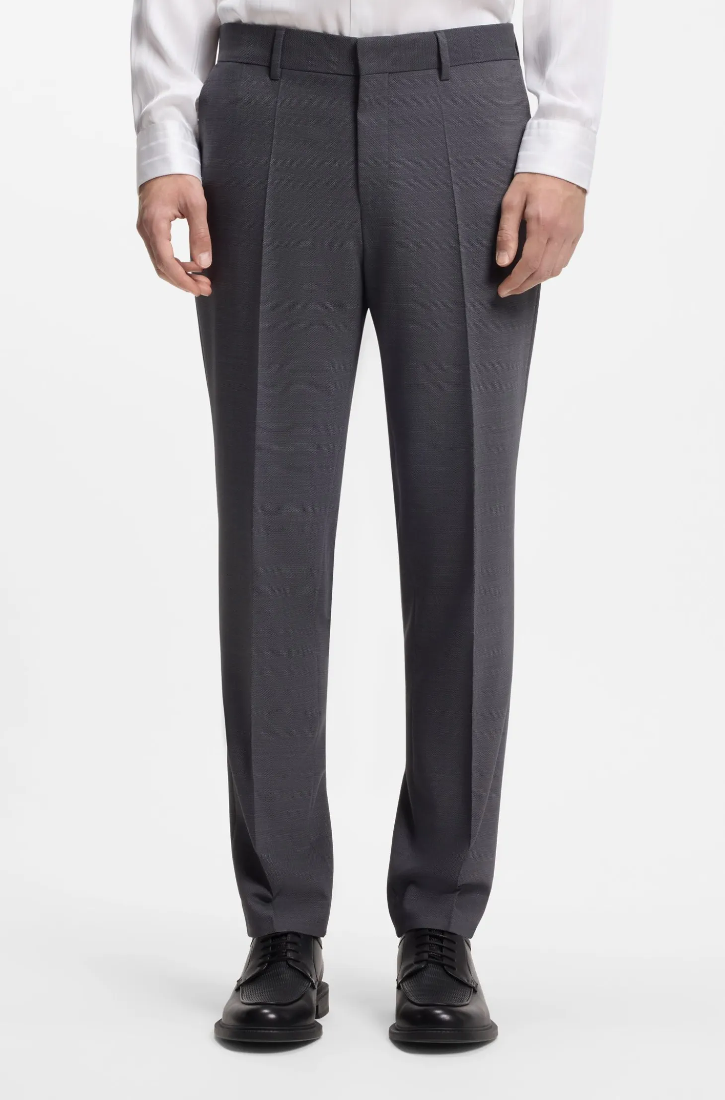 Two-piece slim-fit suit in performance-stretch twill