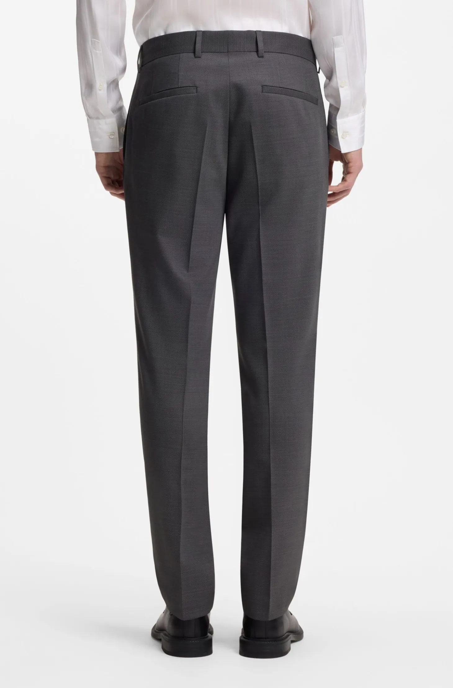 Two-piece slim-fit suit in performance-stretch twill