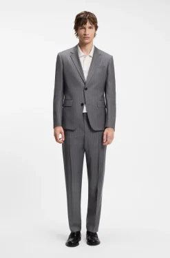 Two-piece slim-fit suit in virgin wool